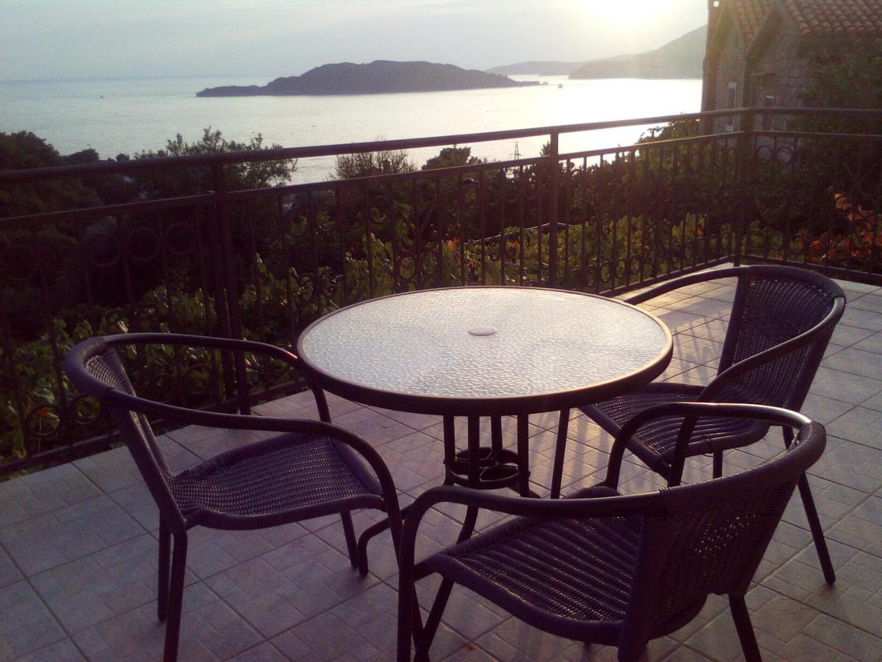 Apartments Mitrovic Podlicak Sveti Stefan Esterno foto